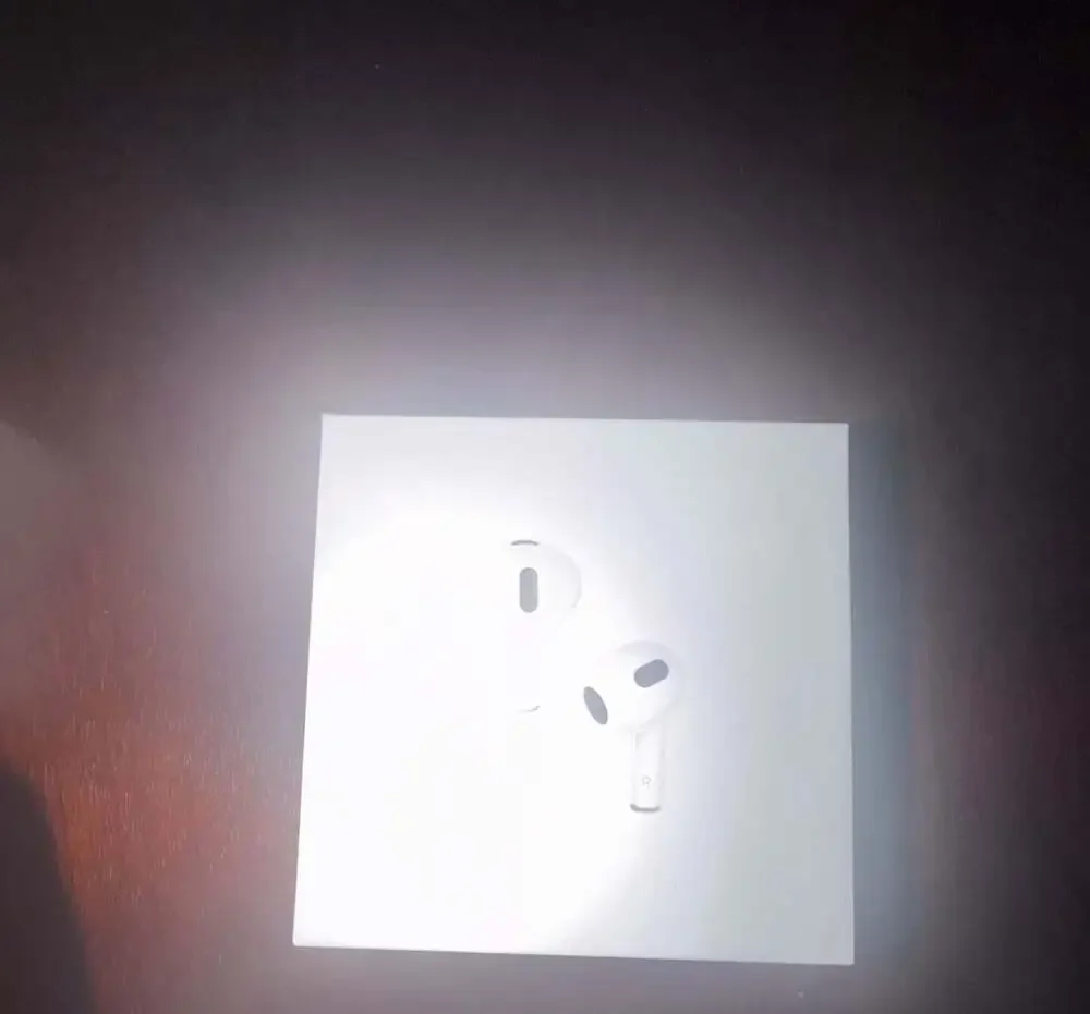 Apple AirPods (3rd generation) with MagSafe Charging Case
